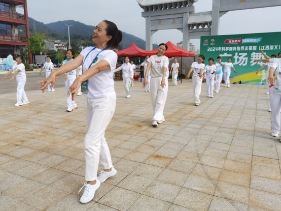 科学健身指导“播种基层” 运动之花完美绽放(图5)